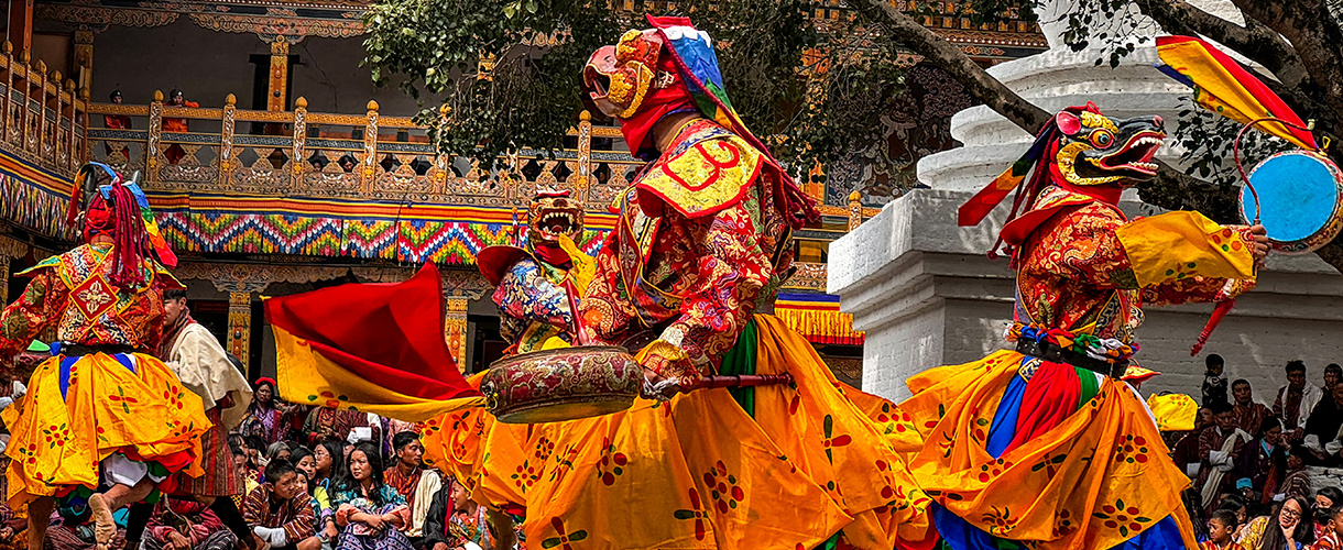 Bhutan na rowerze: przez himalajską Krainę Smoka fot. © Roman Stanek, Barents.pl