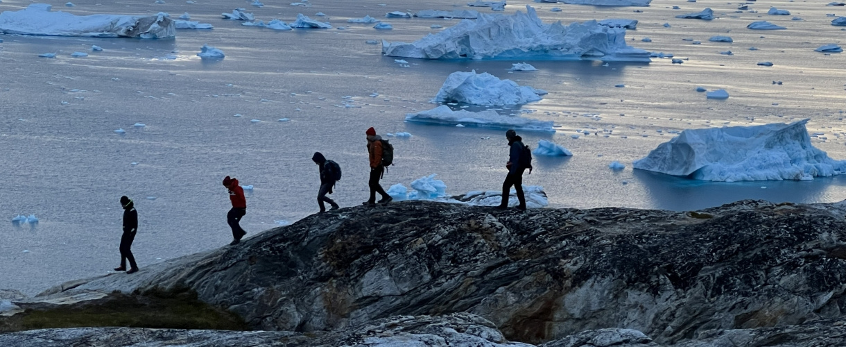 Wyprawa na Grenlandię: Scoresby Sund - najdłuższy fiord na świecie fot. © Roman Stanek