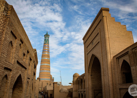 Perły i perełki architektury Jedwabnego Szlaku. Majówka w Uzbekistanie. fot. © Bartek Krzysztan, Barents.pl 