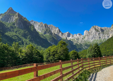 Aktywny wyjazd do Czarnogóry: Góry Przeklęte, Durmitor i Morze Adriatyckie © fot. Michał Dublaga, Barents.pl